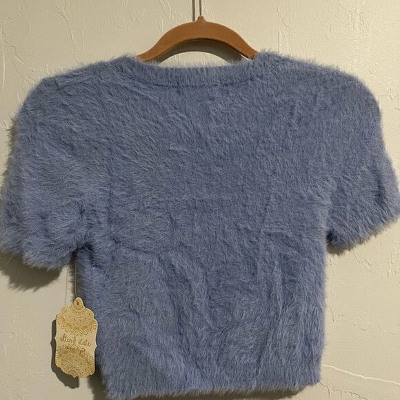 Altar’d state ice blue fuzzy soft car op top xs NWT - Picture 3 of 7